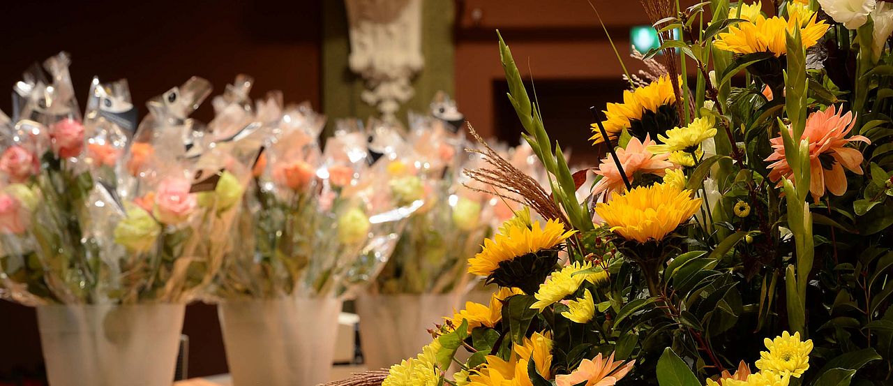 Diplomfeier im Stadtcasino_Blumen