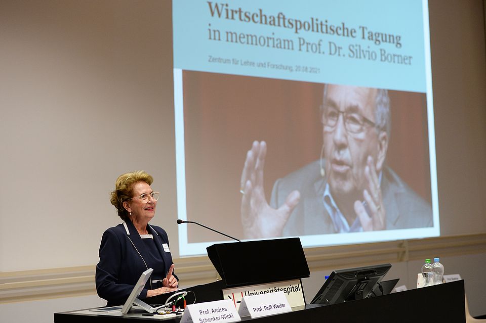Prof. Dr. Andrea Schenker-Wicki