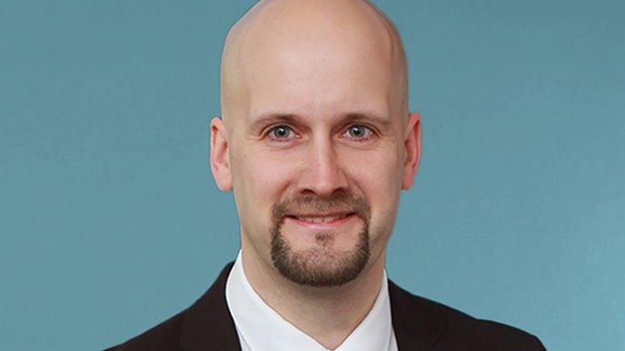 Prof. Dr. Robert Stelter