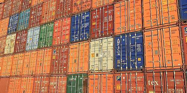 Internationaler Handel beeinflusst Arbeitslosenzahlen in der Schweiz nicht: Container mit Waren. (Foto: Pixabay / CC0)